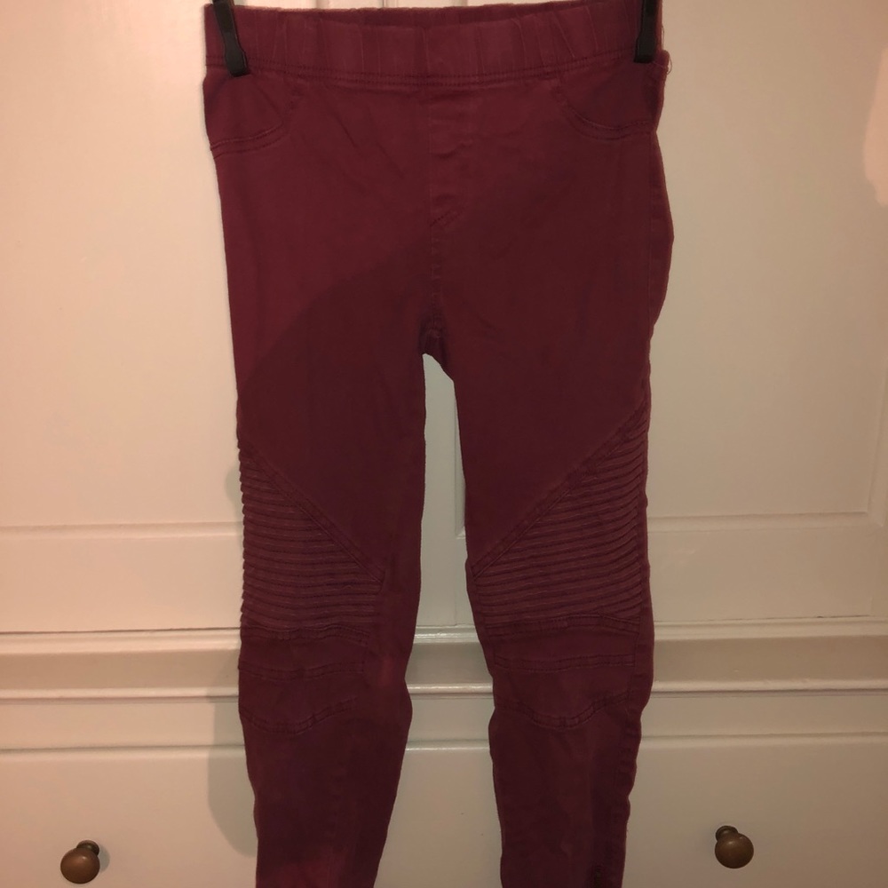 Tight, designed maroon pants